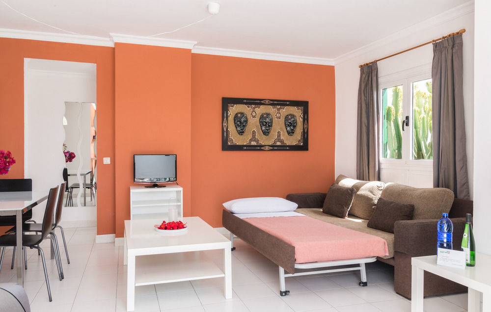 Apartamentos El Guarapo Коста-Тегісе Екстер'єр фото